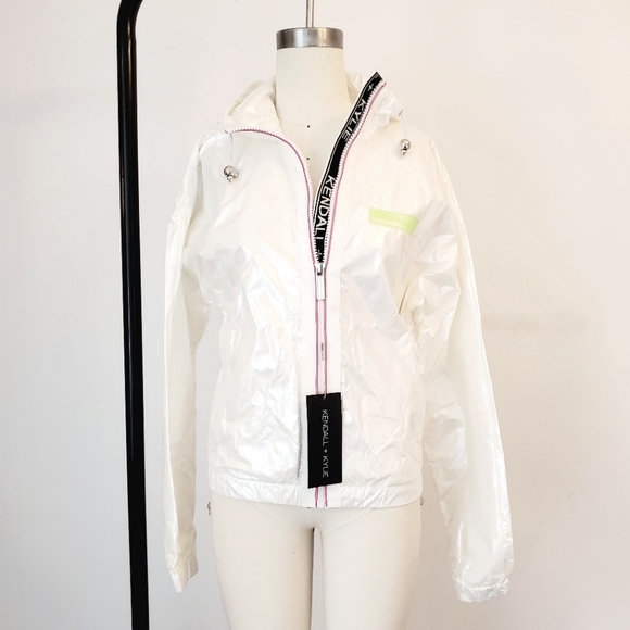 ✨️NEW✨️Kendall + Kylie - Bomber rain jacket - Size S - Picture 2 of 7